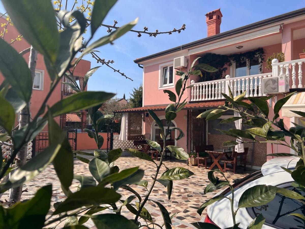 Novigrad Istria Apartments Tereza מראה חיצוני תמונה