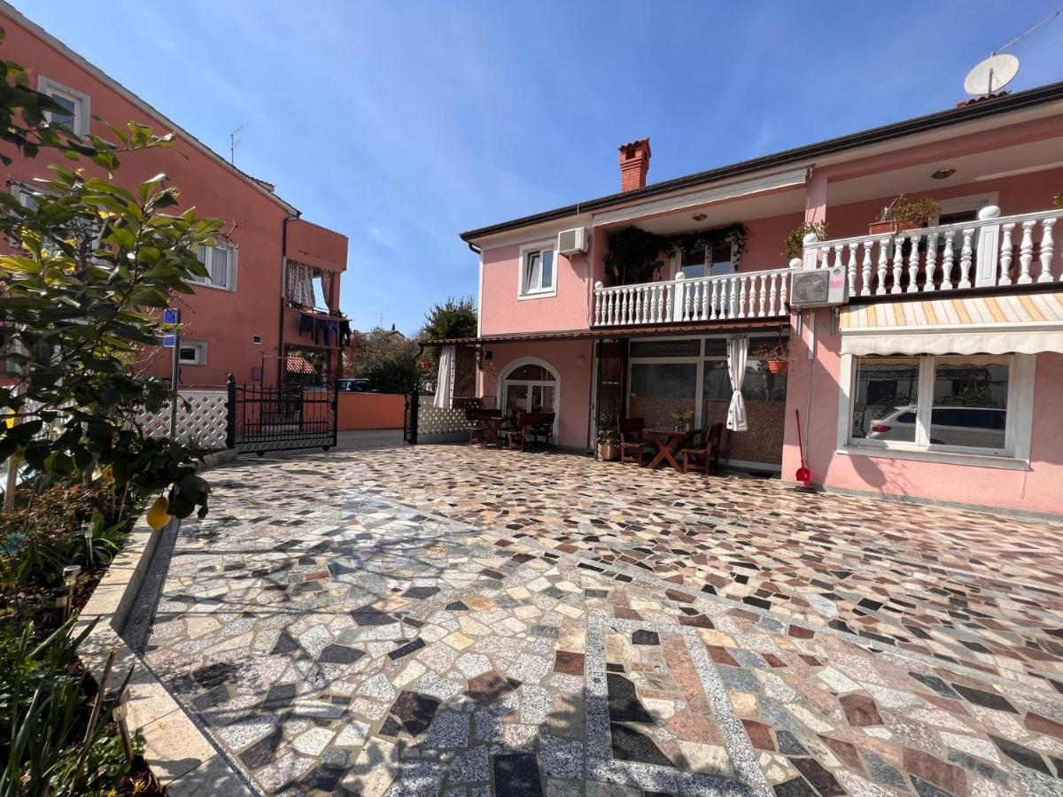 Novigrad Istria Apartments Tereza מראה חיצוני תמונה
