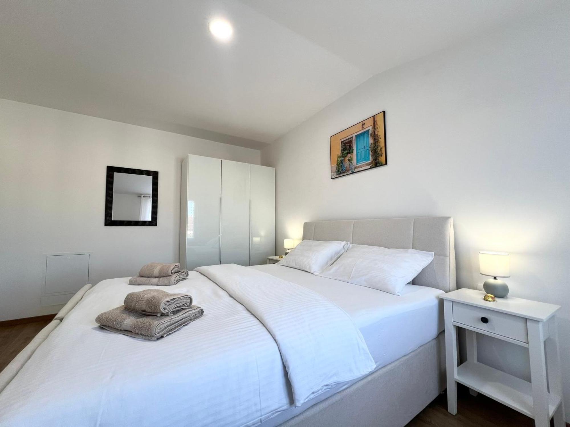 Novigrad Istria Apartments Tereza מראה חיצוני תמונה
